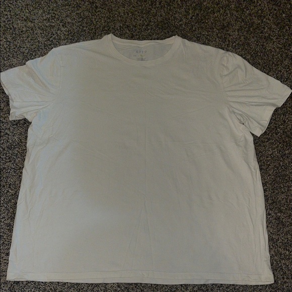 Apt. 9 Other - Apt. 9 Classic White Short Sleeve Tee Premier Flex